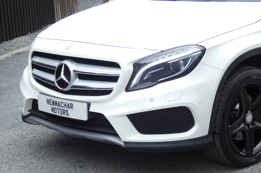 Mercedes-Benz GLA Class 2.1 Gla220d Amg Line Premium Suv 7G-d White #6