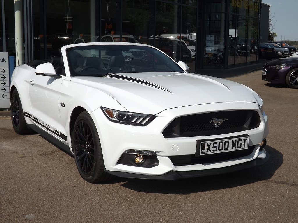 Ford Mustang V8 Gt White #3