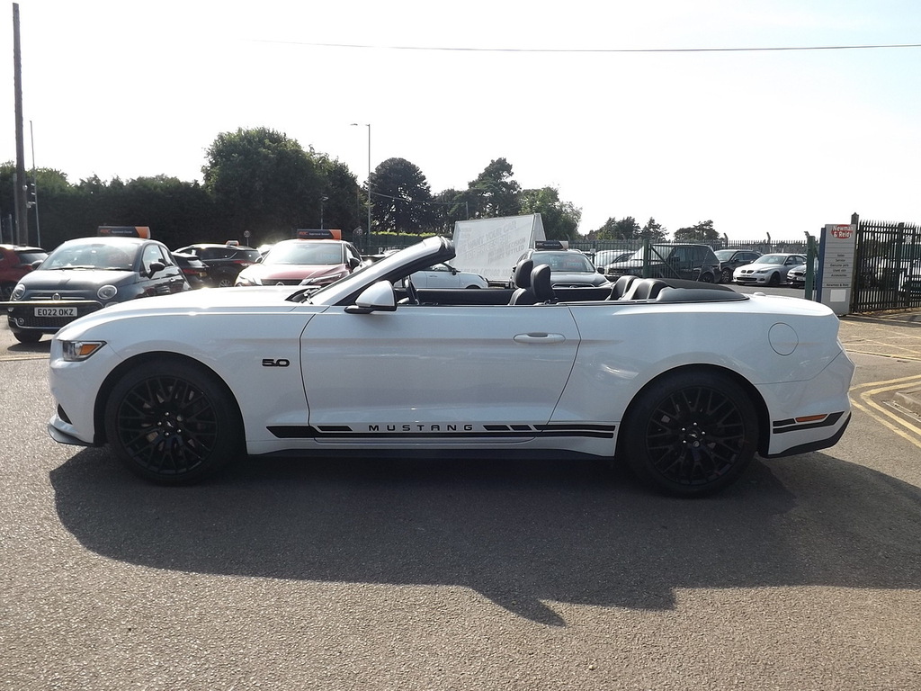 Ford Mustang V8 Gt White #6