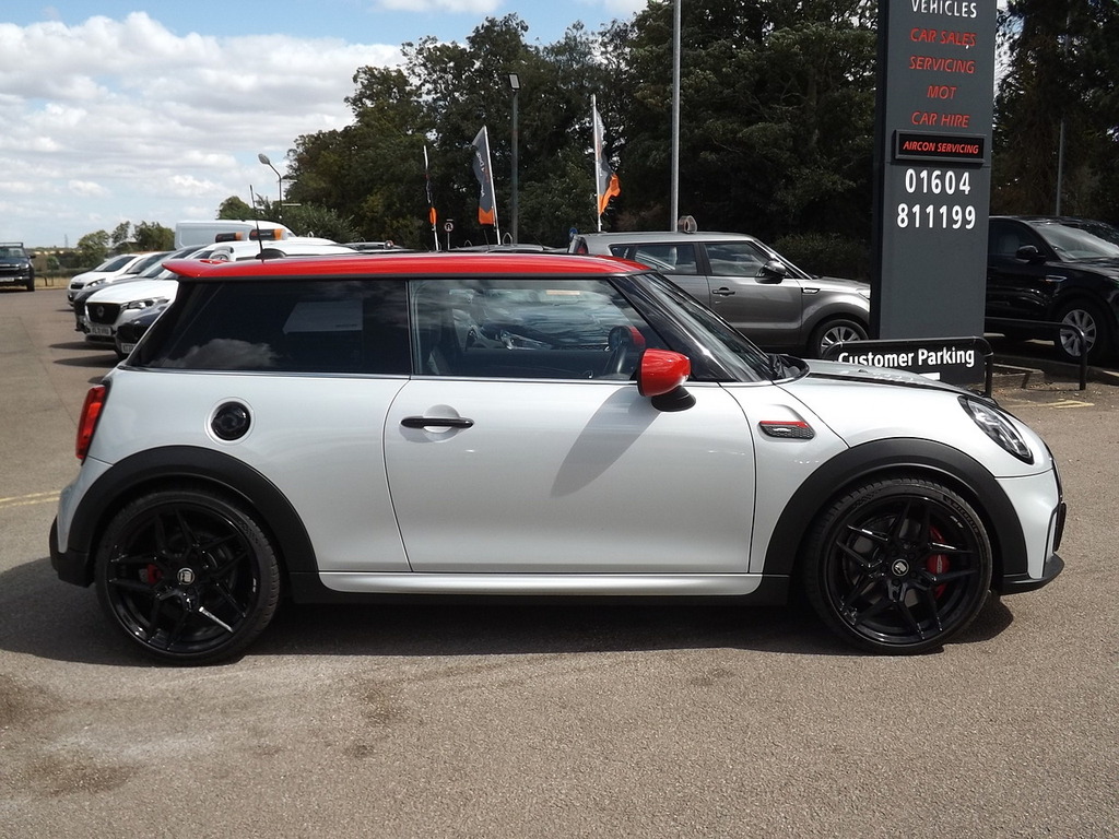 Mini Hatch John Cooper Works White #4