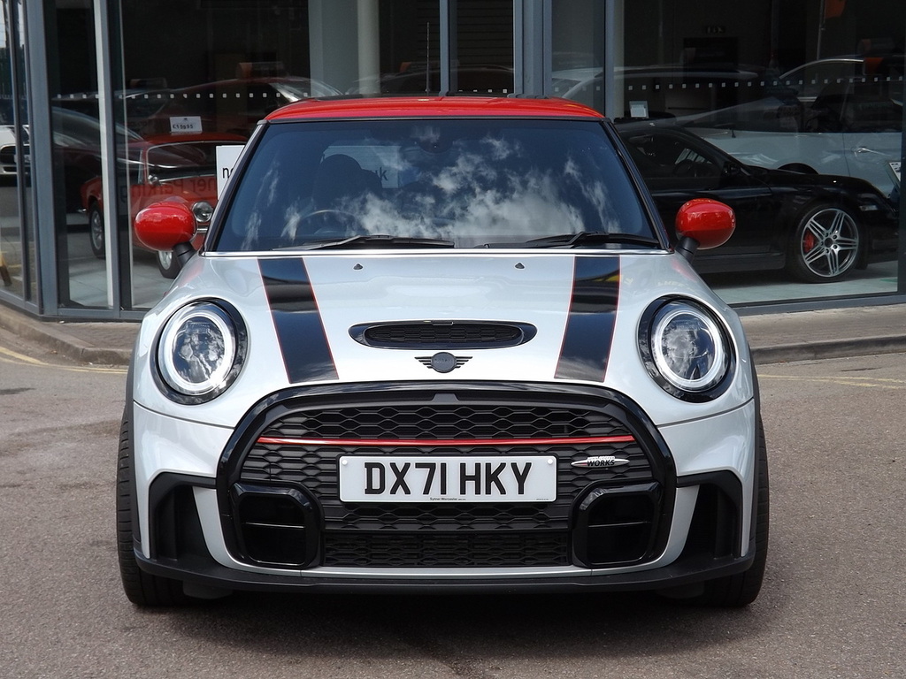 Mini Hatch John Cooper Works White #2