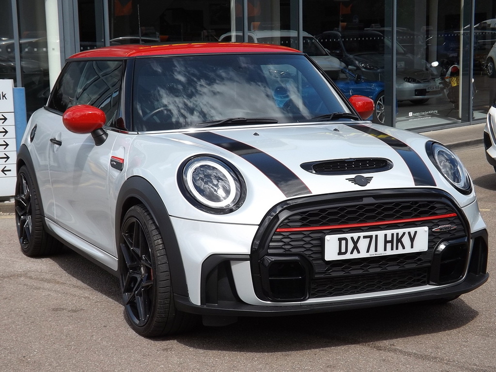Mini Hatch John Cooper Works White #3