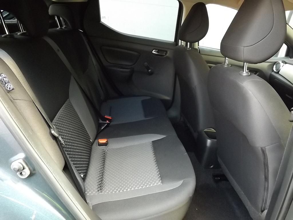 Nissan Micra 1.0 Ig-t 92 Tekna Grey #23