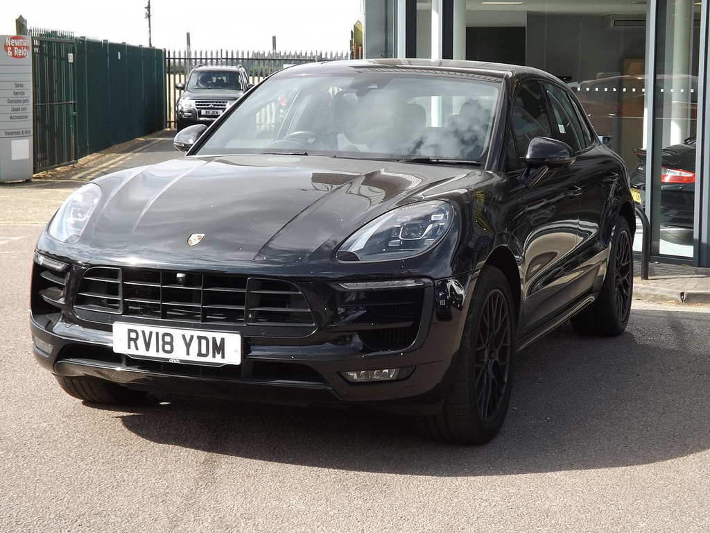 Porsche Macan T V6 Gts Black