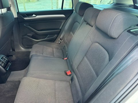 Volkswagen Passat Se Business Tdi White #5