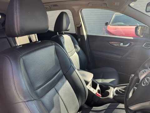 Nissan Qashqai Dci Tekna Black #3