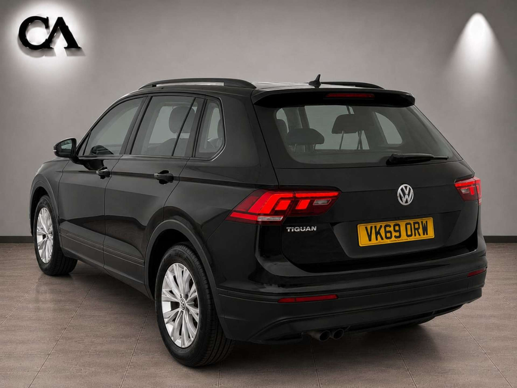 Volkswagen Tiguan Evo S Euro 6 Ss VK69ORW Black #2