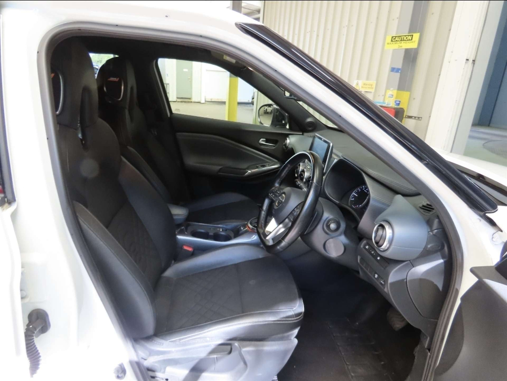 Nissan Juke Tekna Suv Dct Euro 6 Ss White #4