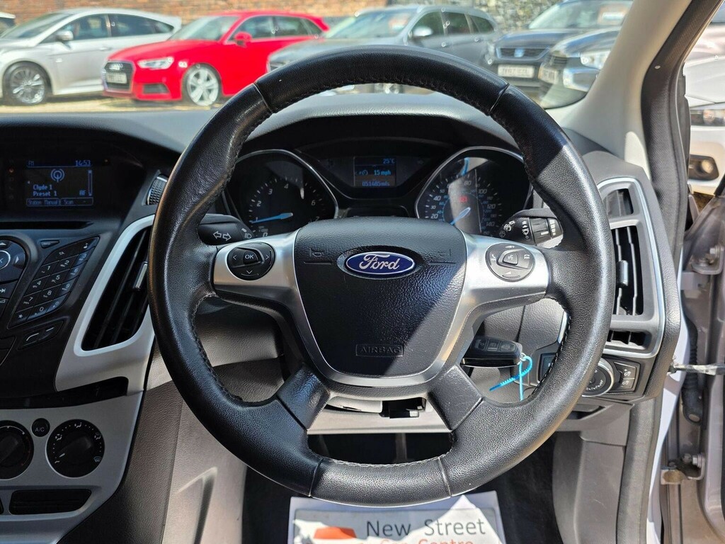 Ford Focus Hatchback 1.6 Zetec Euro 5 201363 Silver #2