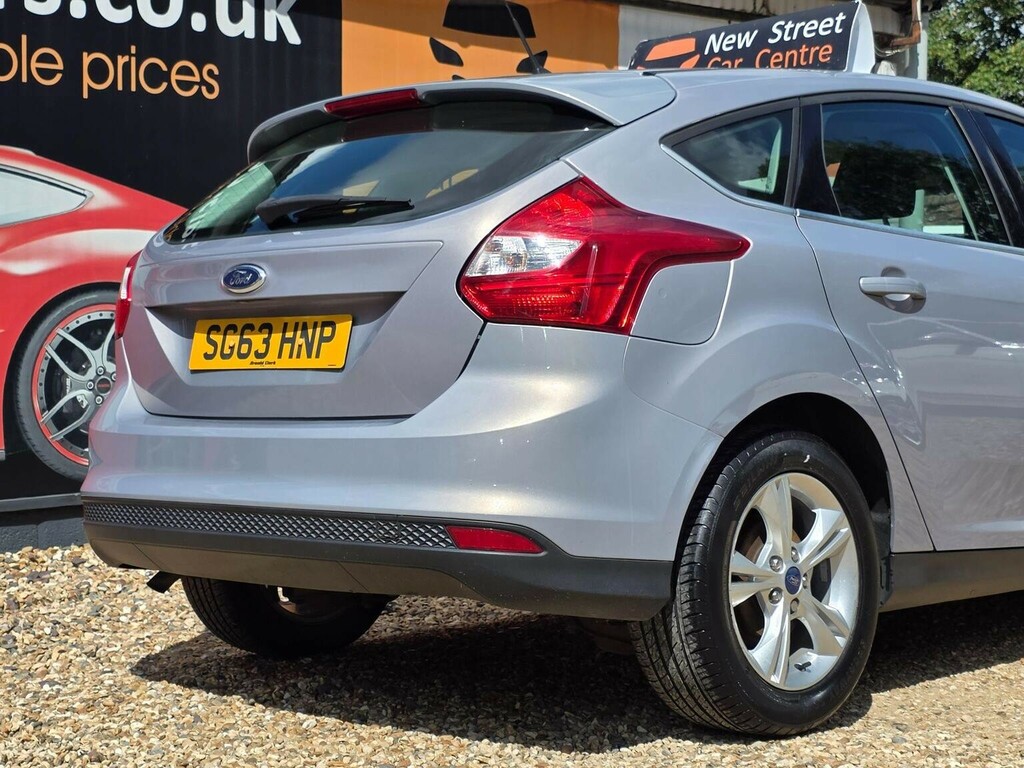 Ford Focus Hatchback 1.6 Zetec Euro 5 201363 Silver #5