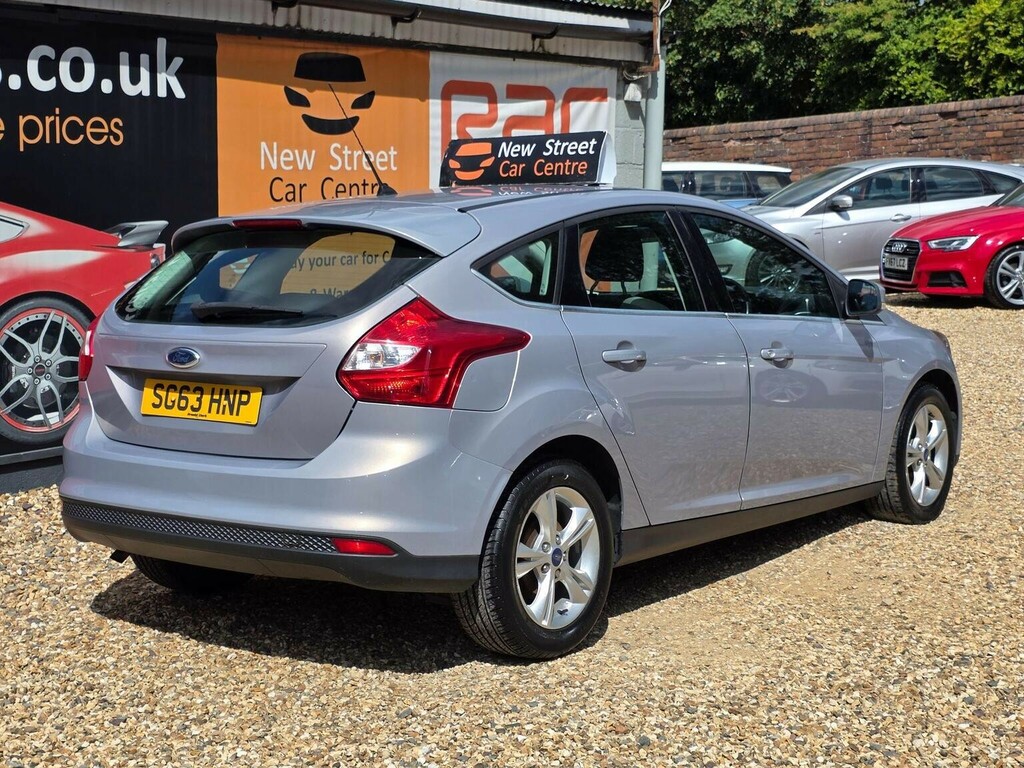 Ford Focus Hatchback 1.6 Zetec Euro 5 201363 Silver #4