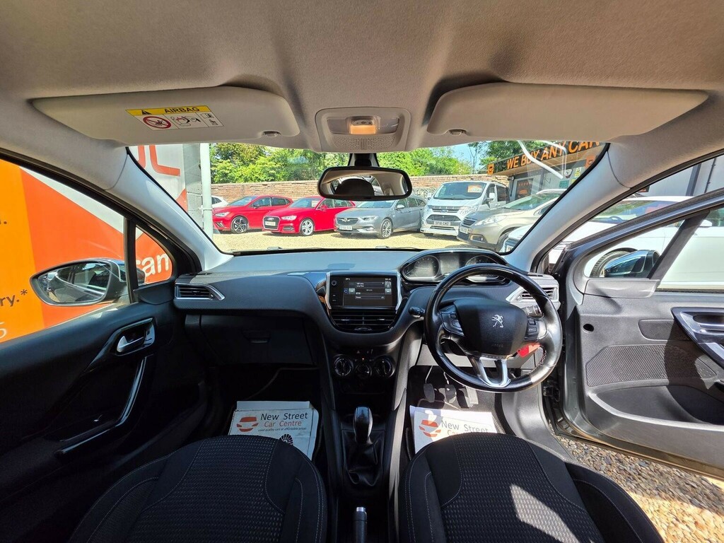 Peugeot 208 1.2 Puretech Allure Euro 6 Grey #2