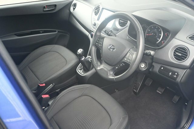 Hyundai I10 1.0 Play Hatchback Euro 6 67 Ps SJ19DTM Blue #4