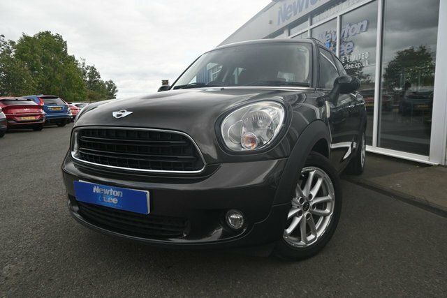 Mini Countryman 1.6 Cooper D Suv Euro 5 S S 1 DA66XNW Grey #2