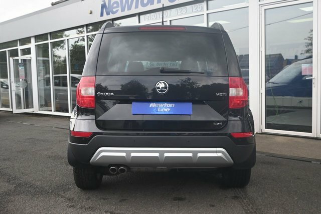 Skoda Yeti 2.0 Tdi Se Drive Outdoor 4Wd Eur Black #4