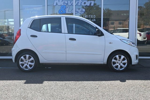 Hyundai I10 1.2 Classic Hatchback Euro 5 85 White #6