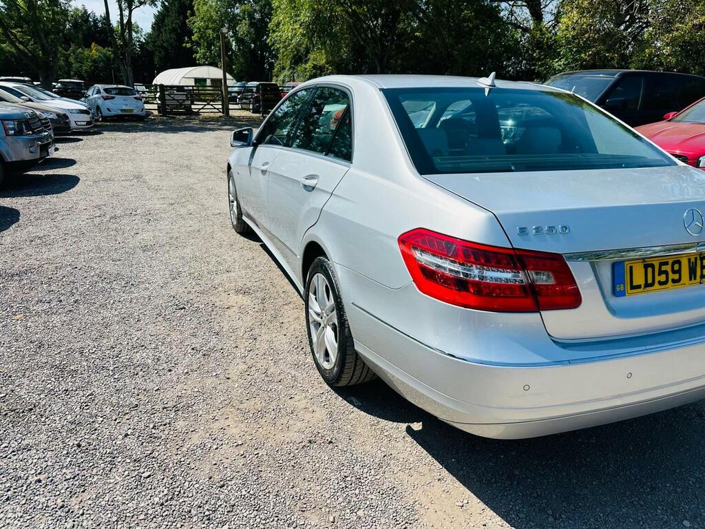 Mercedes-Benz E Class Saloon 2.1 E250 Cdi Blueefficiency Avantgarde Tipt Silver #4