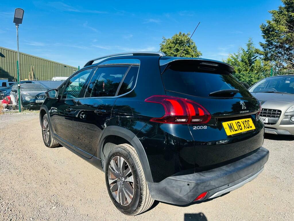 Peugeot 2008 1.2 Puretech Allure Euro 6 Black #5
