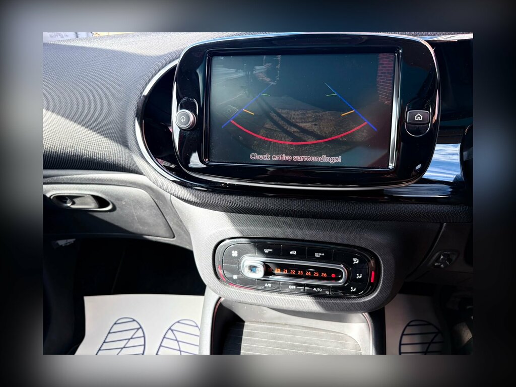Smart Forfour 17.6Kwh Exclusive Hatchback 22K Red #6