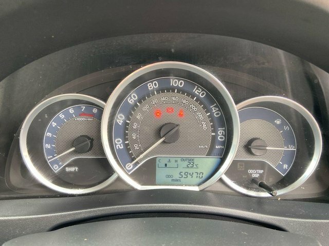 Toyota Auris 2014 1.8 Vvt-i Icon White #19