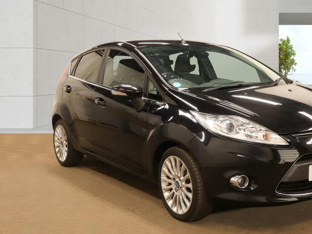 Ford Fiesta Zetec 16V 5-Door Silver #3
