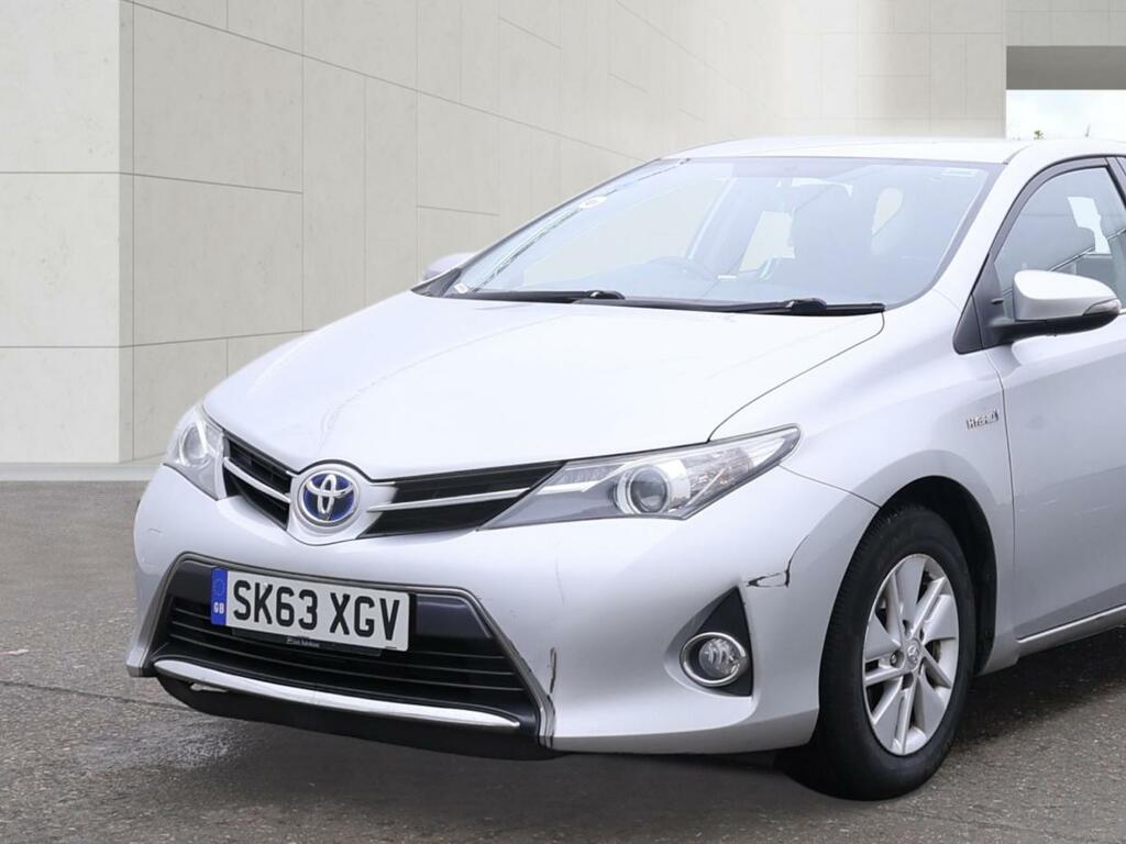 Toyota Auris Icon Silver