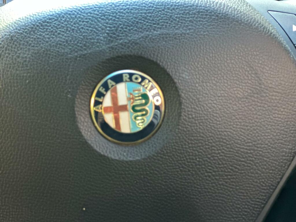 Alfa Romeo Giulietta 1.4L Lusso Tb 120 Bhp White #34