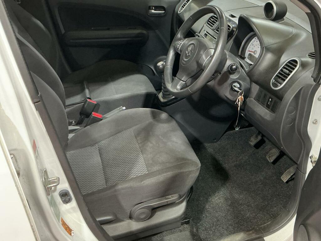 Suzuki Splash Sz2 White #5