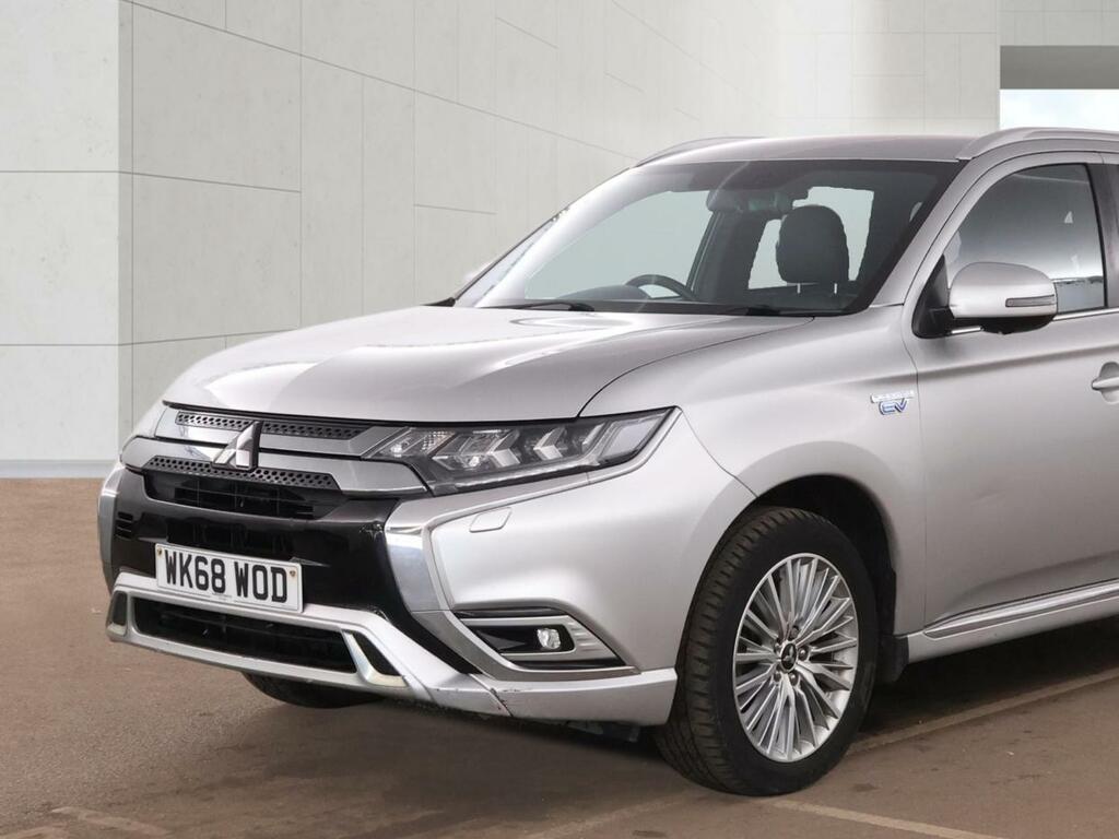 Mitsubishi Outlander 4H Silver