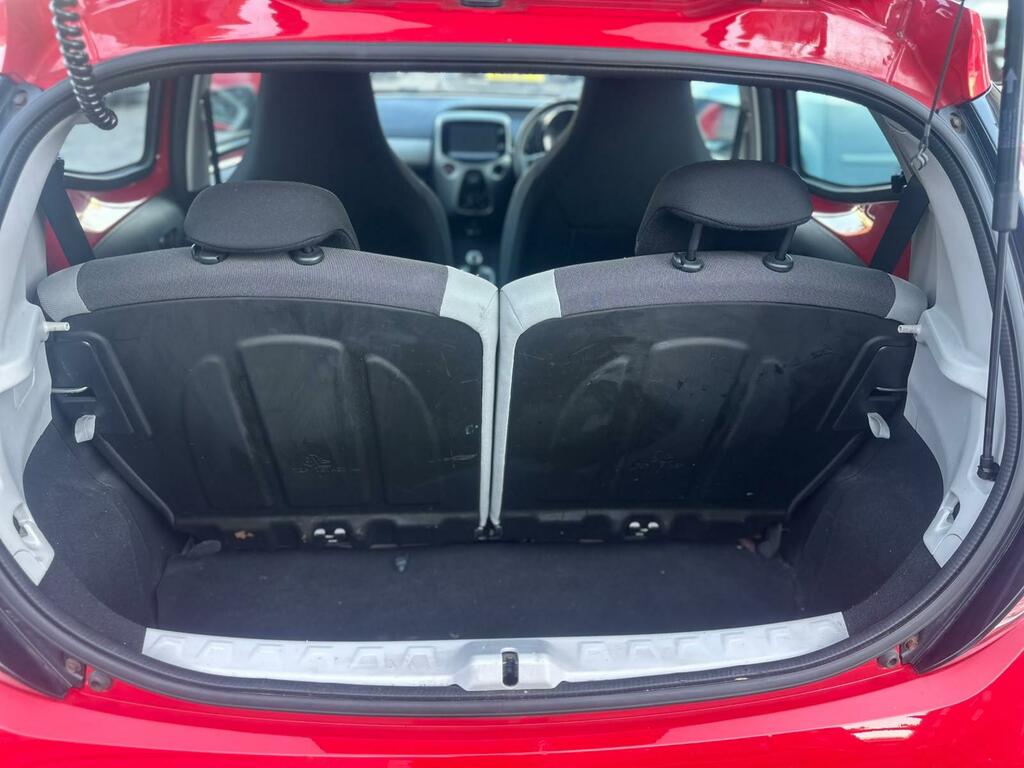 Toyota Aygo X Aygo X-play Vvt-i Silver #15