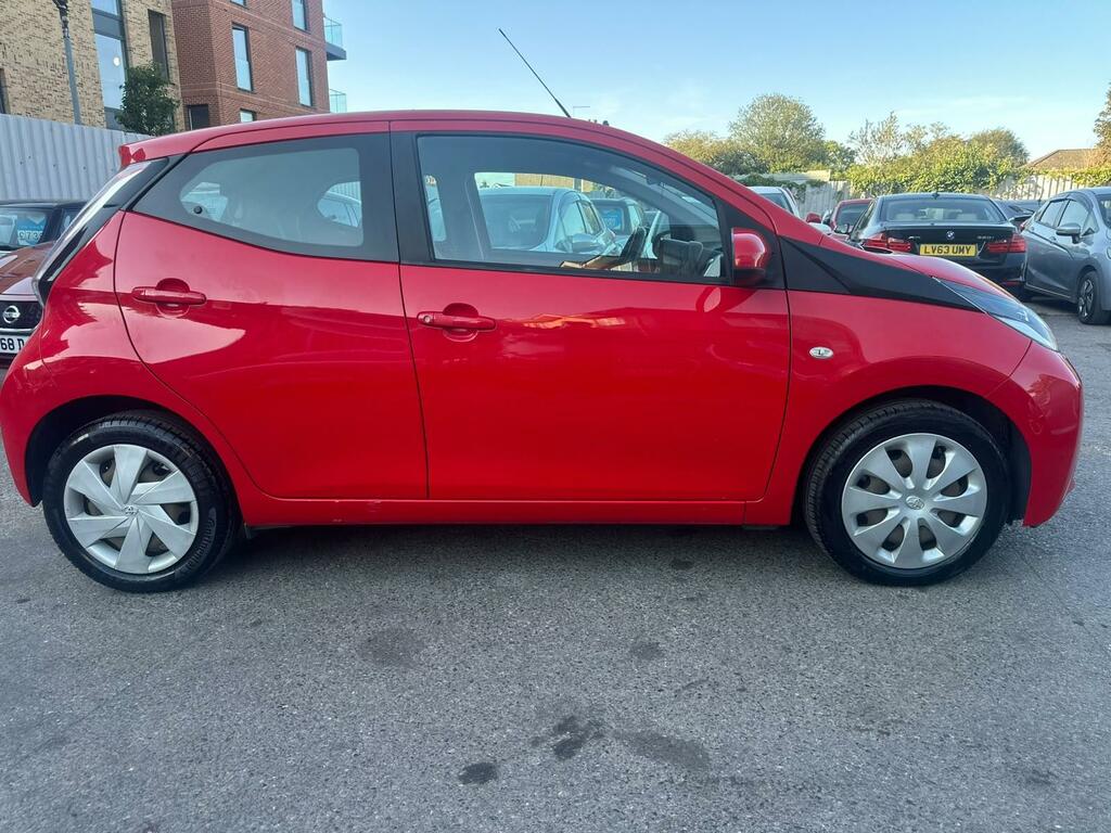 Toyota Aygo X Aygo X-play Vvt-i Silver #10