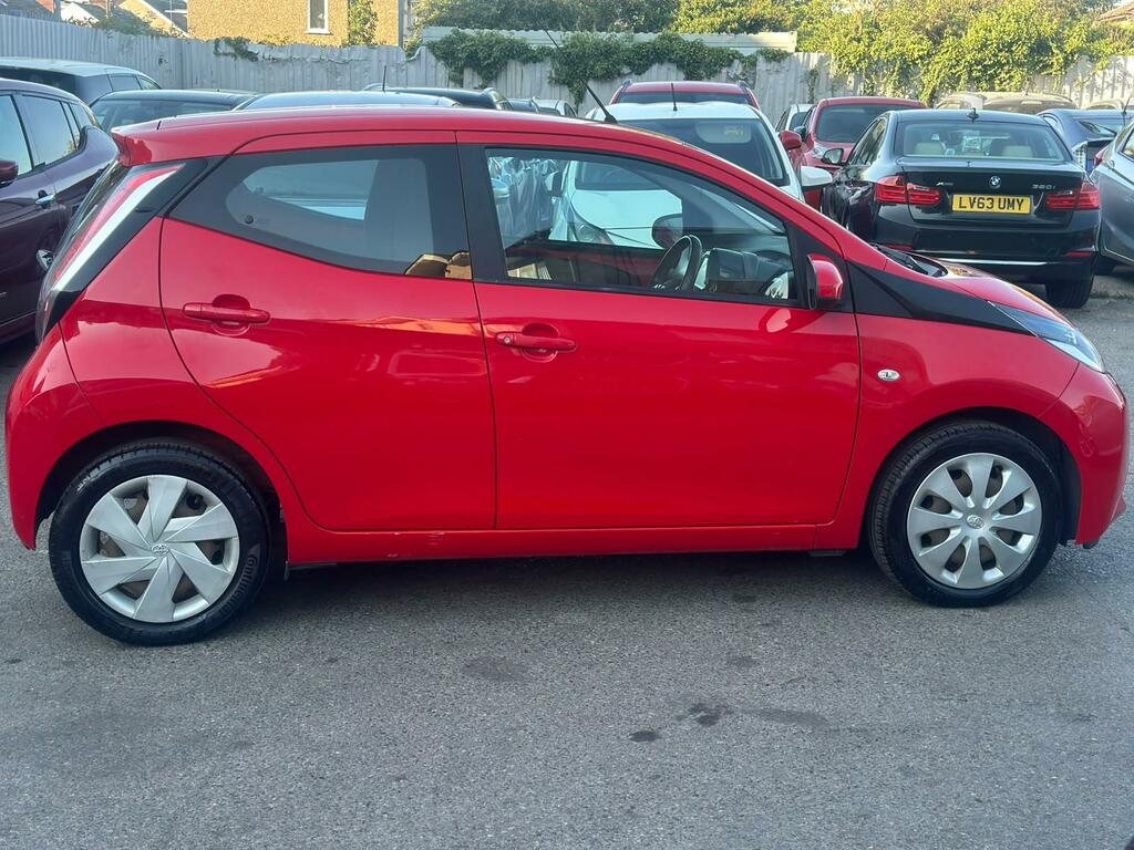 Toyota Aygo X Aygo X-play Vvt-i Silver #8