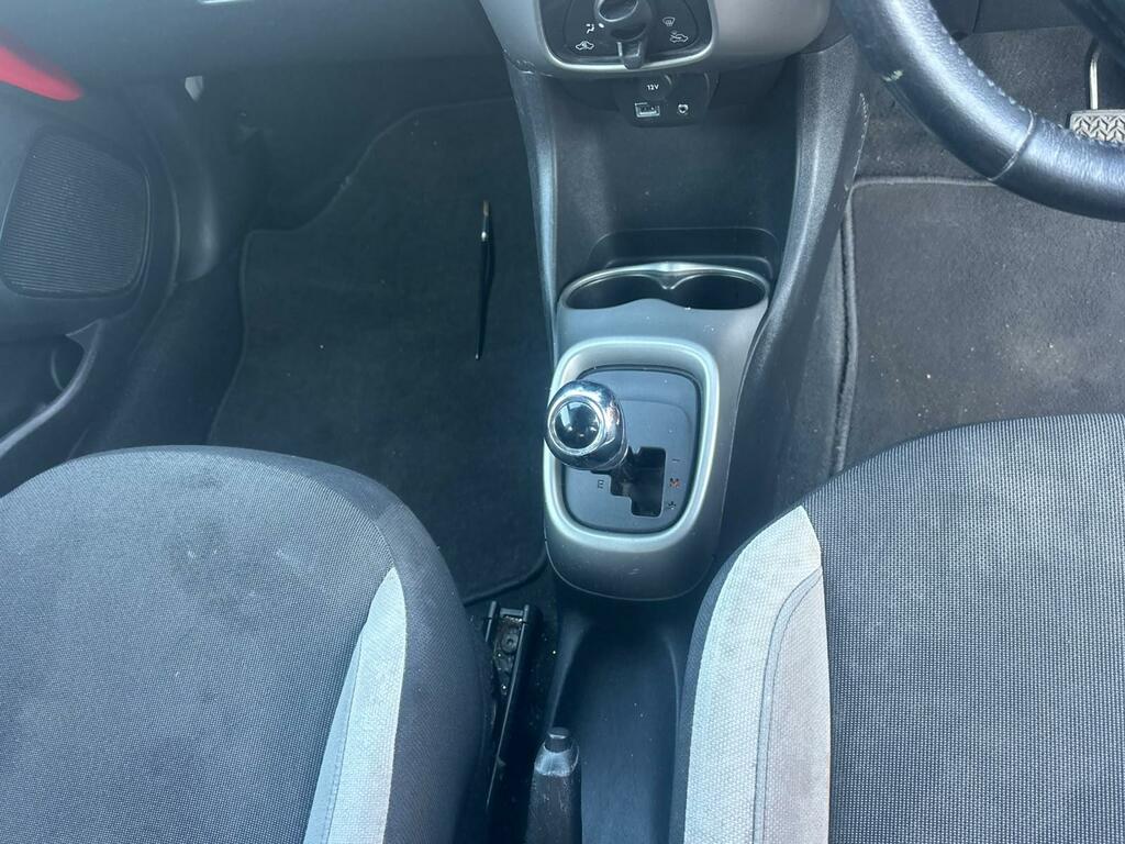 Toyota Aygo X Aygo X-play Vvt-i Silver #21