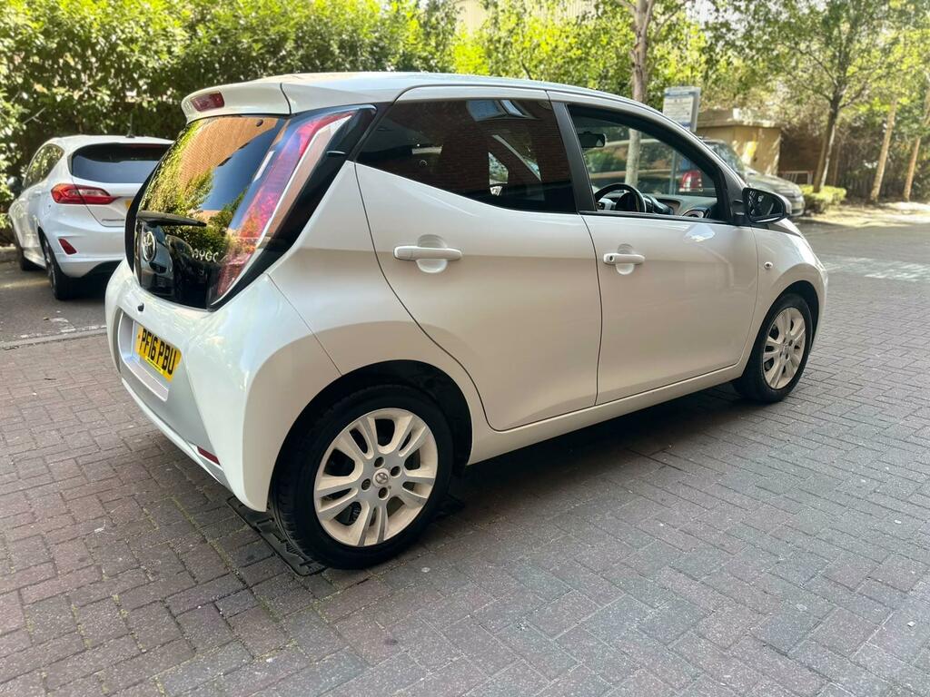Toyota Aygo X 1.0 Aygo X-play Vvt-i Cvt White #46