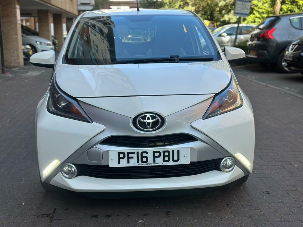 Toyota Aygo X 1.0 Aygo X-play Vvt-i Cvt White #47