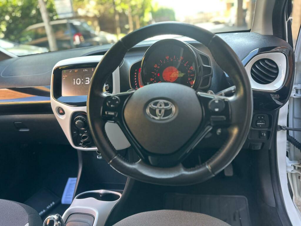 Toyota Aygo X 1.0 Aygo X-play Vvt-i Cvt White #19