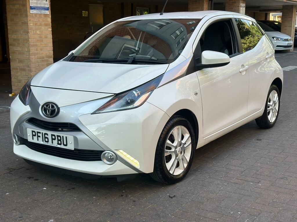 Toyota Aygo X X-pure White #3