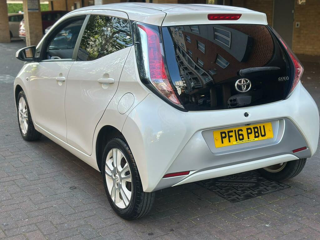Toyota Aygo X 1.0 Aygo X-play Vvt-i Cvt White #44
