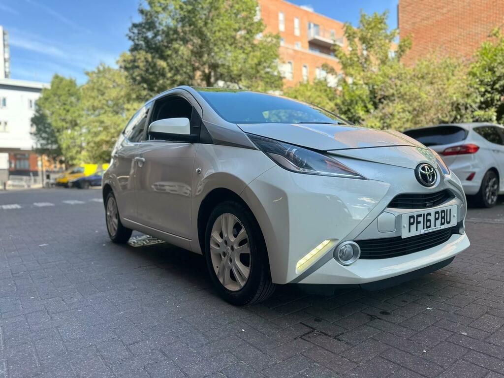 Toyota Aygo X 1.0 Aygo X-play Vvt-i Cvt White #9