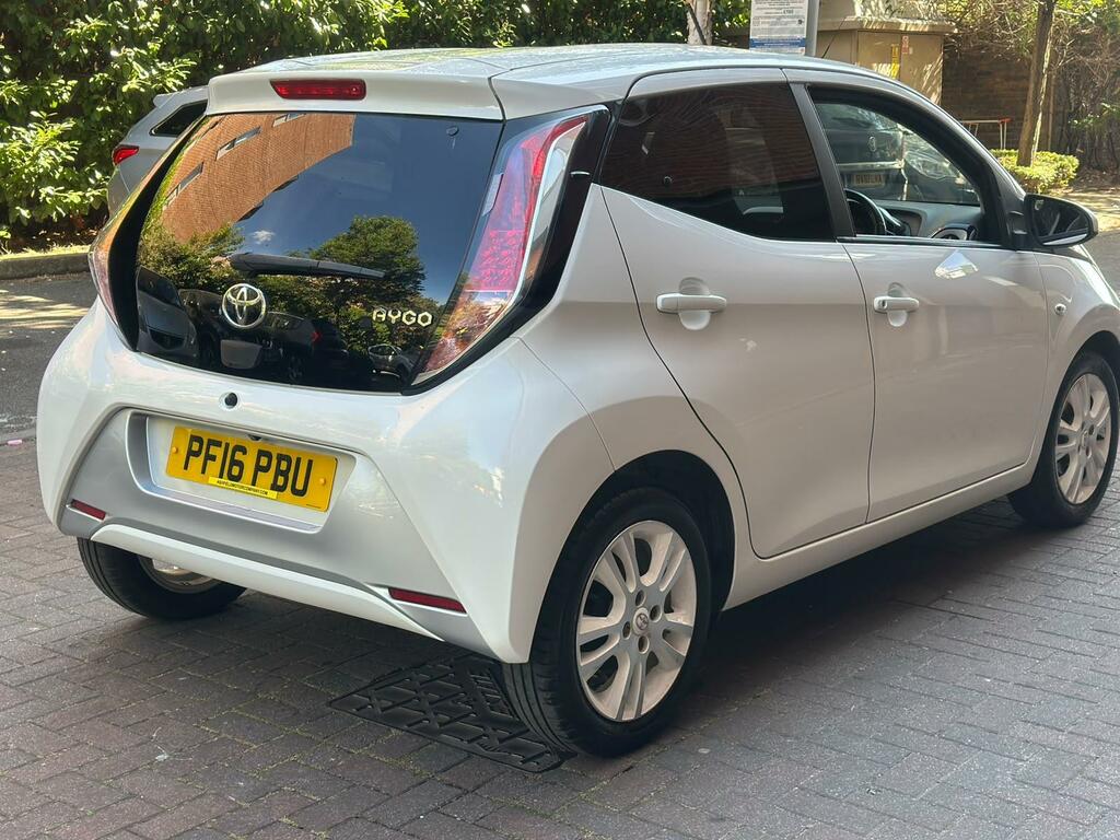 Toyota Aygo X 1.0 Aygo X-play Vvt-i Cvt White #20