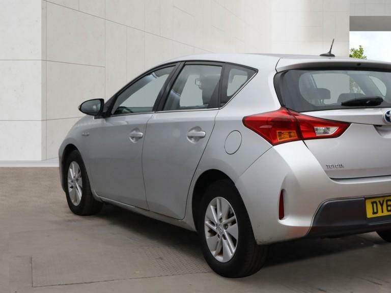 Toyota Auris 1.8 Vvt-h Icon Hatchback Hybrid Cvt Eur Silver