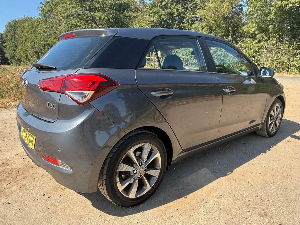 Hyundai I20 1.2 Blue Drive Se Euro 6 Ss Grey #3