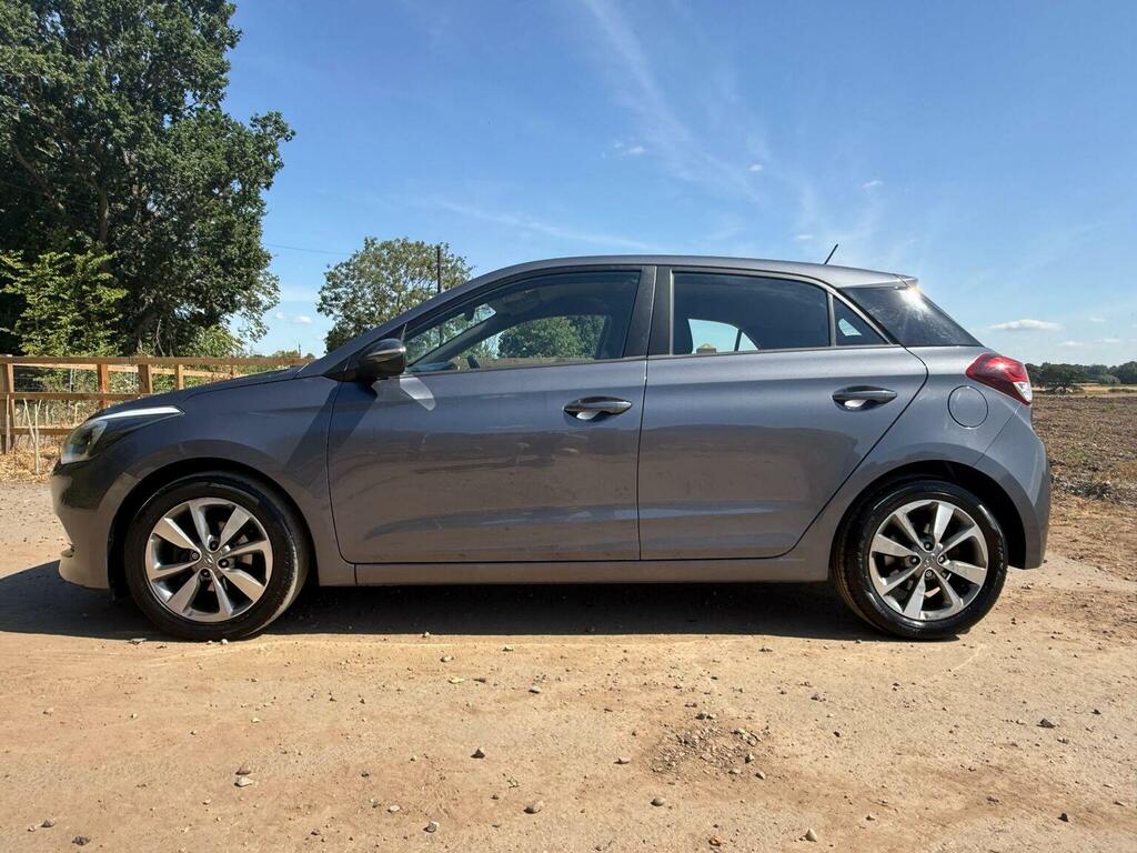 Hyundai I20 1.2 Blue Drive Se Euro 6 Ss Grey #6