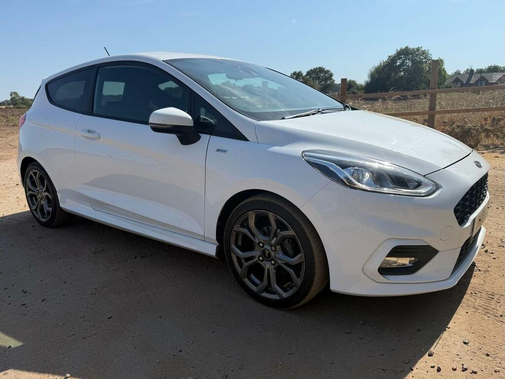 Ford Fiesta 1.0T Ecoboost St-line Euro 6 Ss White