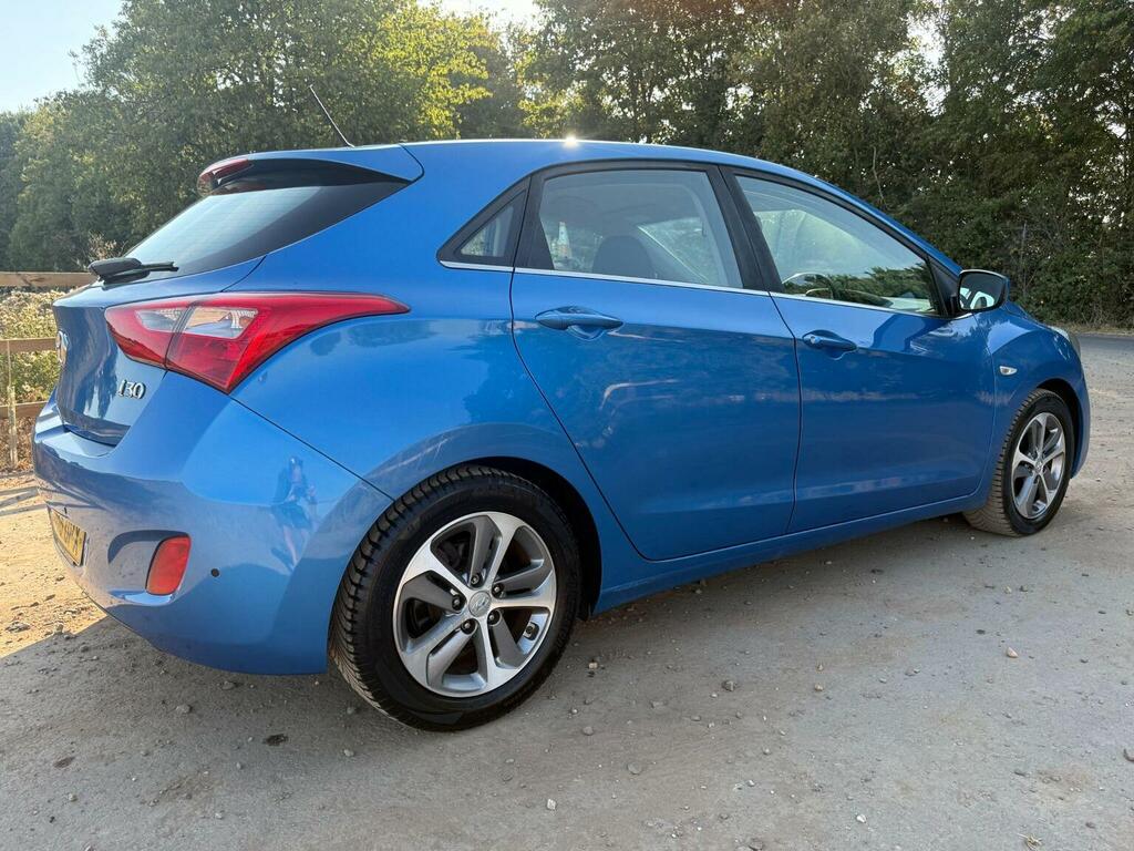 Hyundai I30 1.4 Blue Drive Se Euro 6 Ss Blue #3