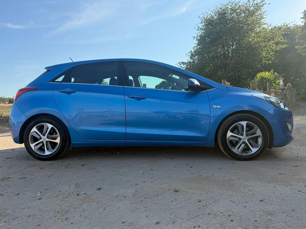 Hyundai I30 1.4 Blue Drive Se Euro 6 Ss Blue #2