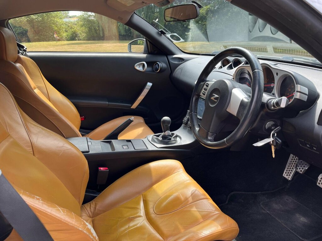 Nissan 350Z V6 - 2 Black #26