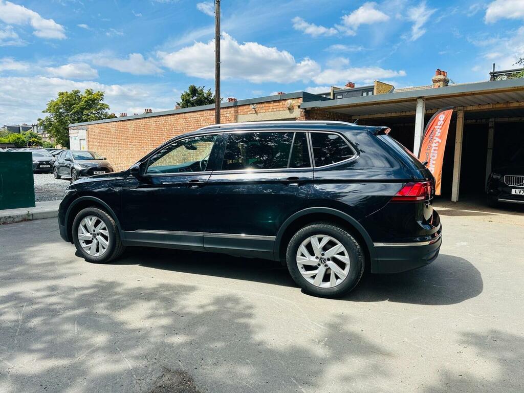 Volkswagen Tiguan Allspace Suv 1.5 Tsi Life Dsg Euro 6 Ss 202272 PF72BKN Black #6