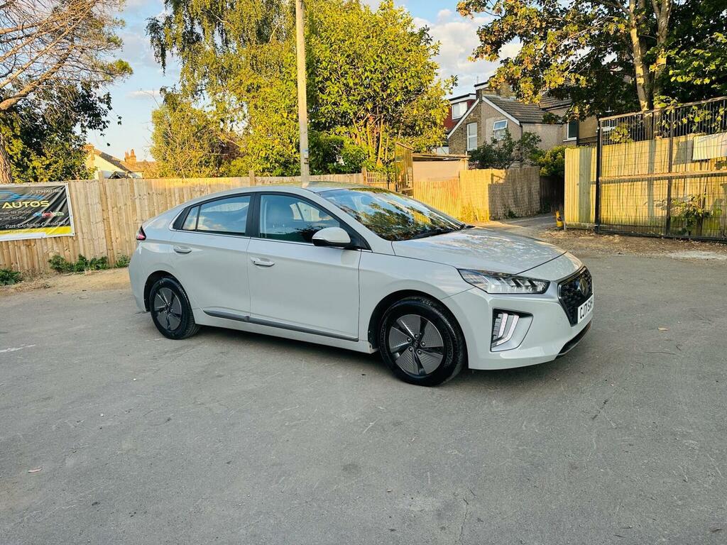 Hyundai Ioniq Hatchback 1.6 H-gdi Premium Dct Euro 6 Ss CJ71SXH Grey #3