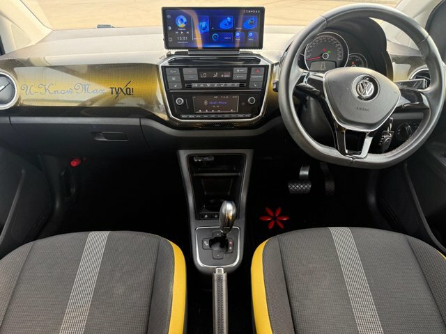 Volkswagen Up Bluemotion Tech High Up Black #3